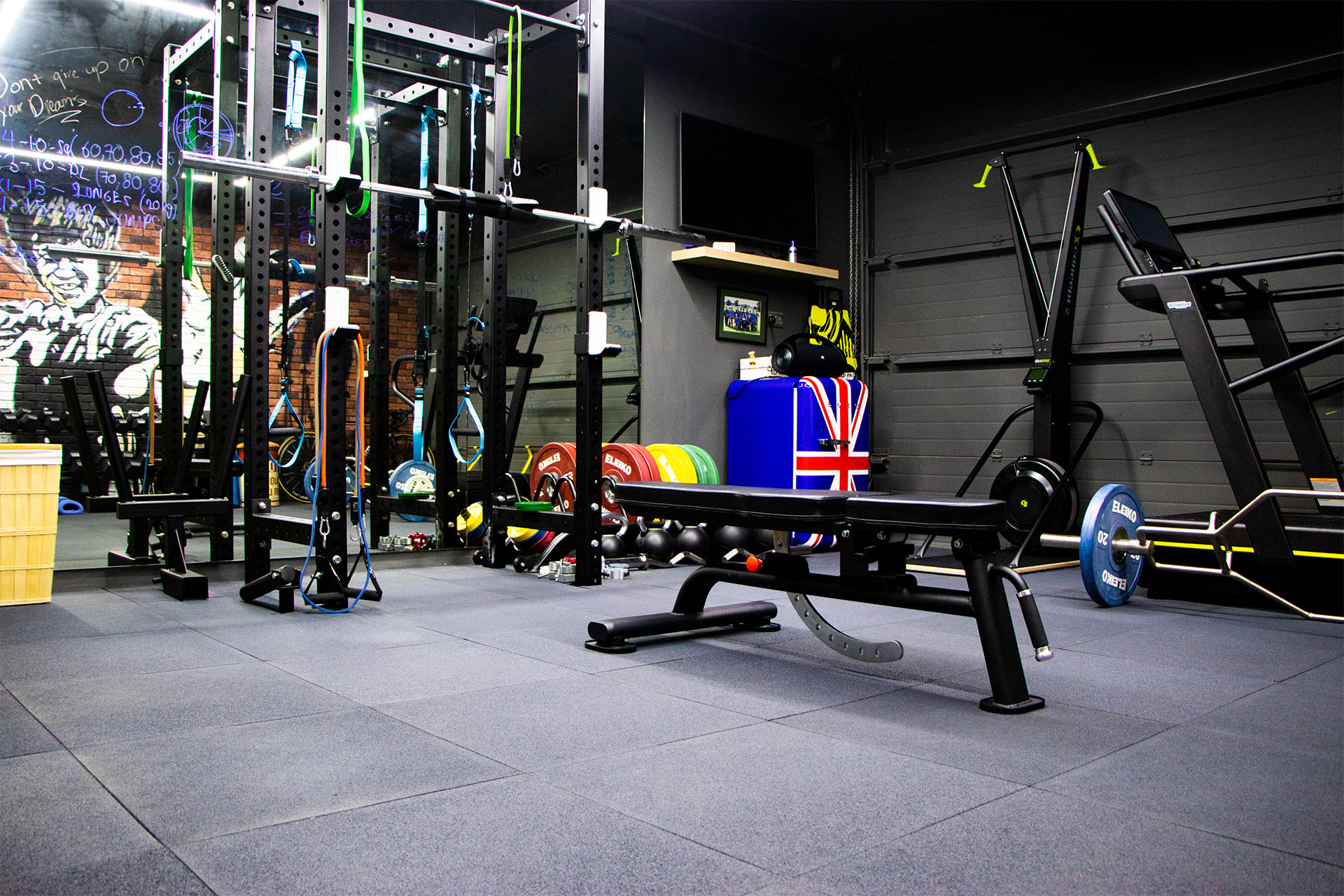 Garage Gym _0005_IMG_9763